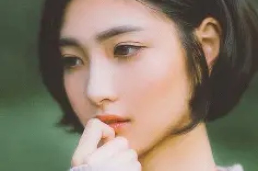 娱乐圈爆红真相揭秘：字母女星讨好网红王安宇插足刘学义升咖搭上杨幂朱正廷新恋情被曝光