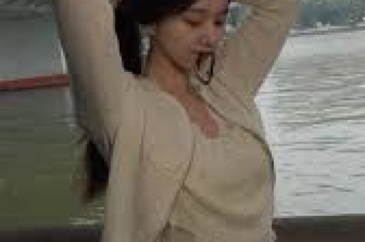 一天曝5大瓜！被抓进去、深夜泡酒吧、全身整容赵丽颖最意外